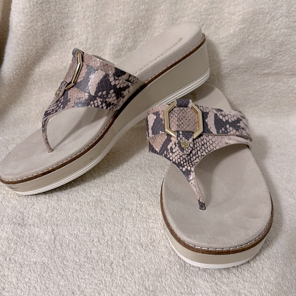 Women’s Cole Hahn sandals.   Size 9